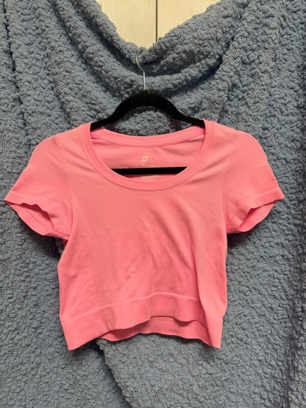 all in motion Coral Pink Scoop Neck Crop Tee